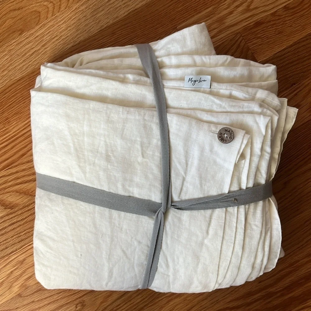 Urban Outfitters x Magic Linen Duvet Cover Size Queen NWT
